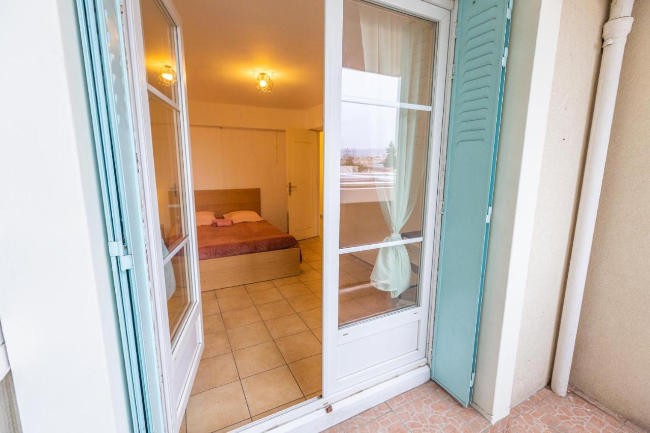 Ferienwohnung Superbe T4 Renove Spacieux Avec Stationnement Libre Et Gratuit Marseilles Exterior foto