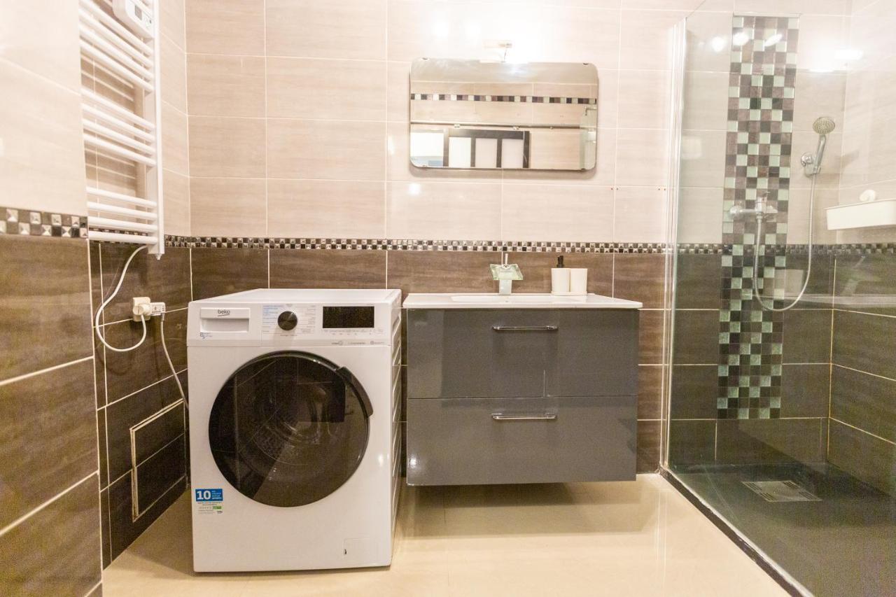 Ferienwohnung Superbe T4 Renove Spacieux Avec Stationnement Libre Et Gratuit Marseilles Exterior foto