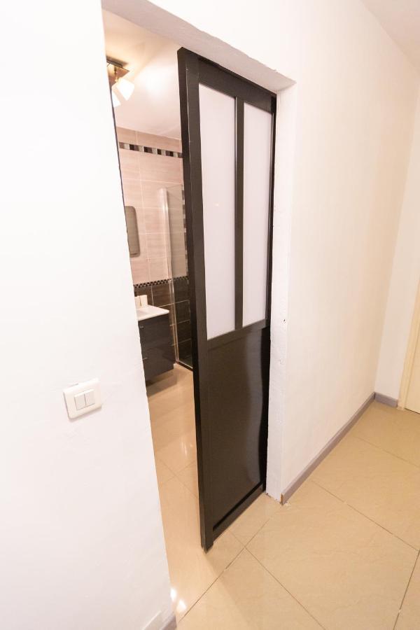 Ferienwohnung Superbe T4 Renove Spacieux Avec Stationnement Libre Et Gratuit Marseilles Exterior foto